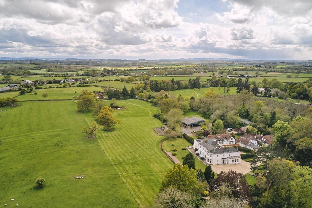 Equestrian Manor Villa Upton upon Severn Exterior foto
